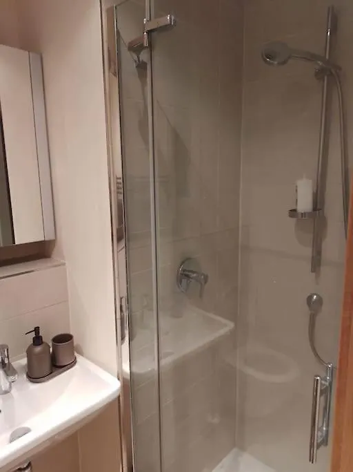 Beautiful 2Br/2Bar Apartement In European District Брюссель Апартаменты